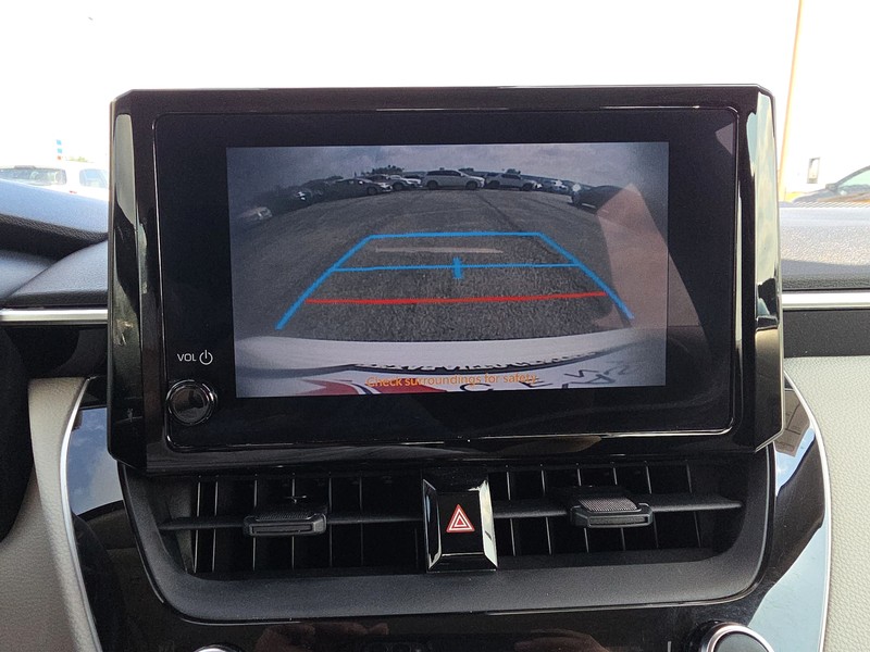 Toyota Corolla Vehicle Full-screen Gallery Image 16