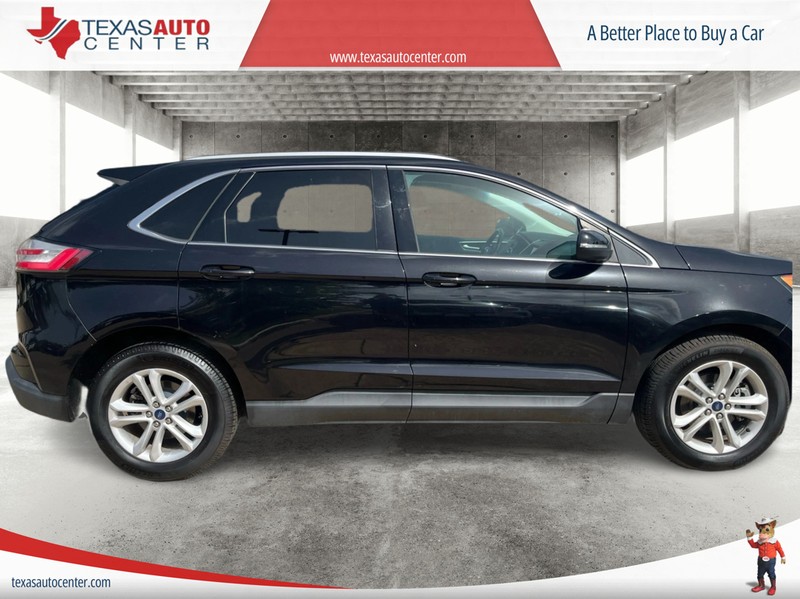 Ford Edge Vehicle Full-screen Gallery Image 5