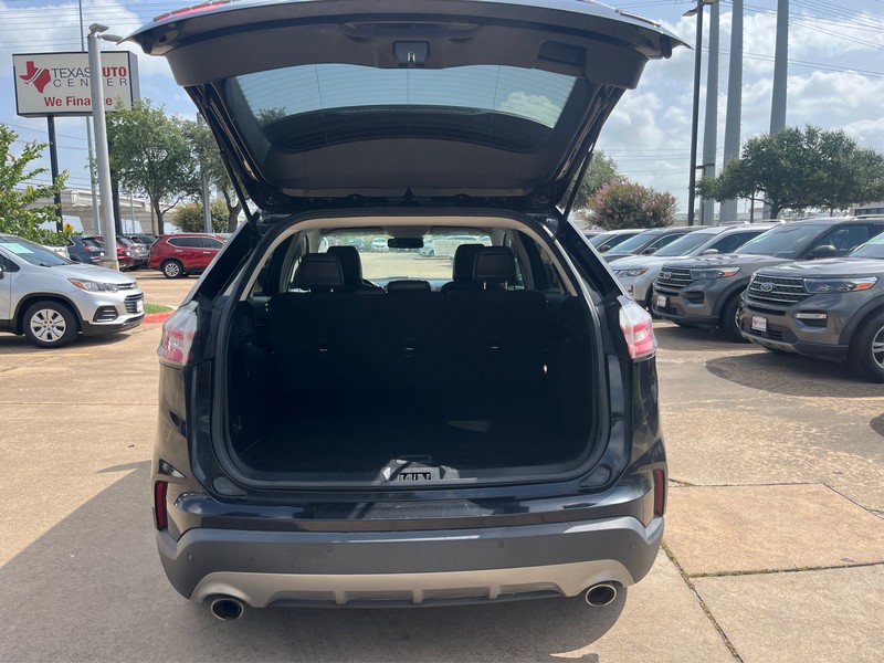 Ford Edge Vehicle Full-screen Gallery Image 11