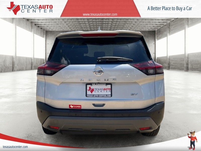 Nissan Rogue Vehicle Full-screen Gallery Image 6