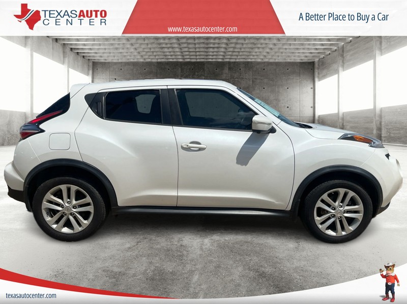 Nissan JUKE Vehicle Full-screen Gallery Image 4