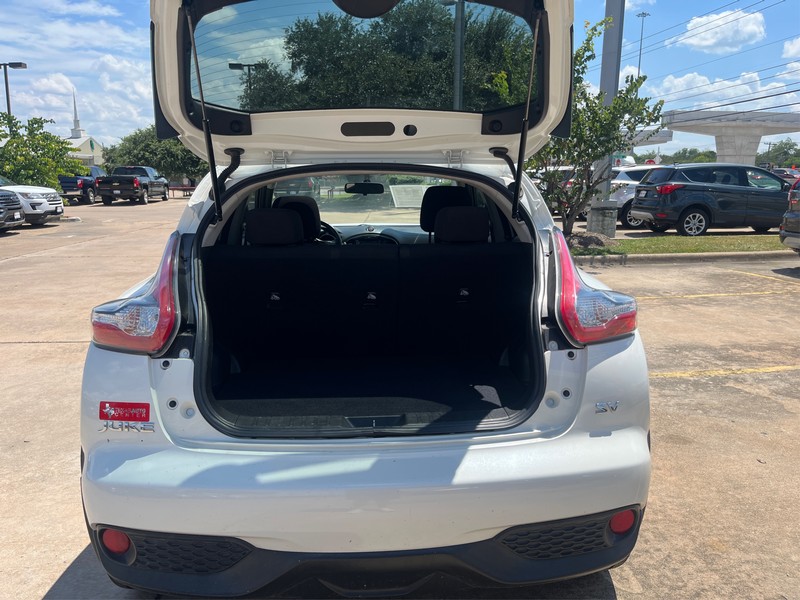 Nissan JUKE Vehicle Full-screen Gallery Image 11