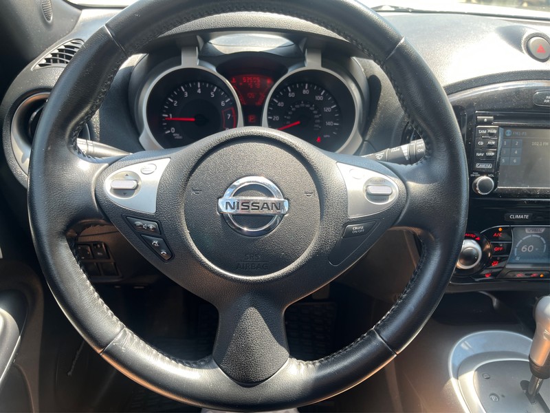 Nissan JUKE Vehicle Full-screen Gallery Image 14
