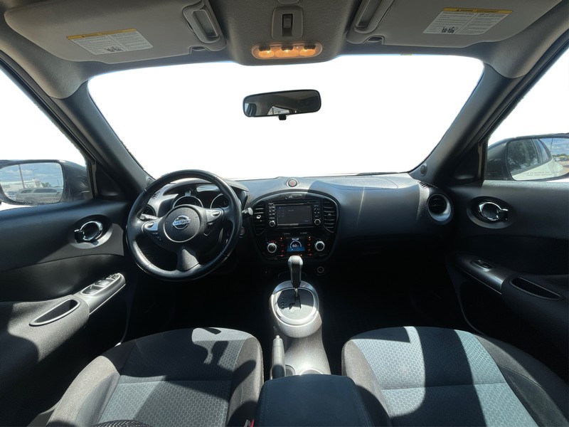 Nissan JUKE Vehicle Full-screen Gallery Image 16