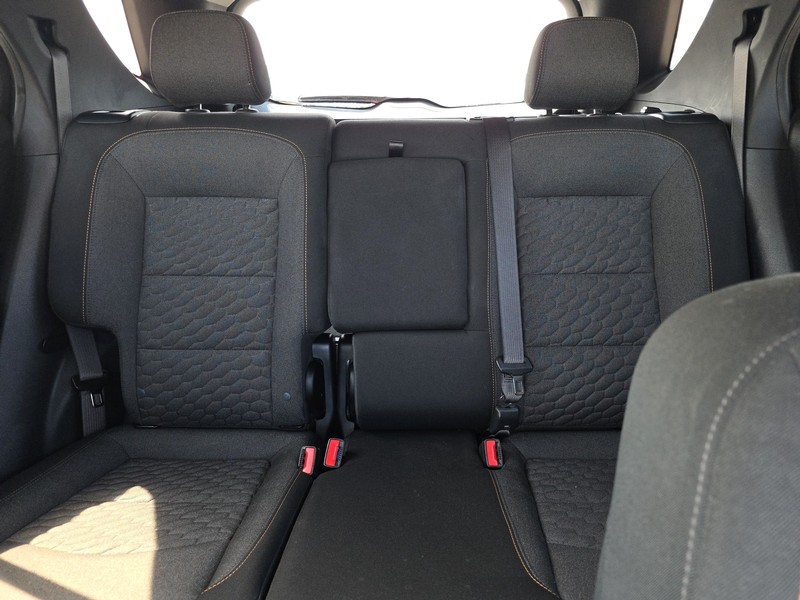 Chevrolet Equinox Vehicle Full-screen Gallery Image 13