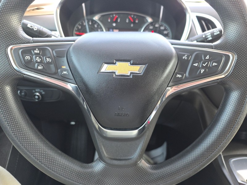Chevrolet Equinox Vehicle Full-screen Gallery Image 14
