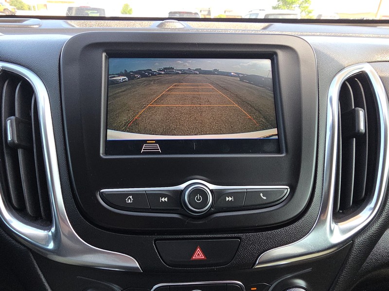 Chevrolet Equinox Vehicle Full-screen Gallery Image 18