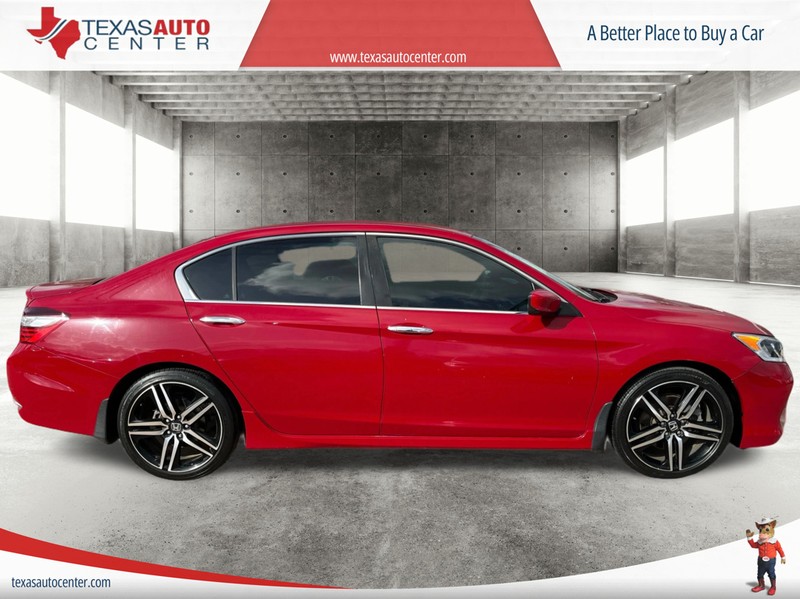Honda Accord Sedan Vehicle Full-screen Gallery Image 4