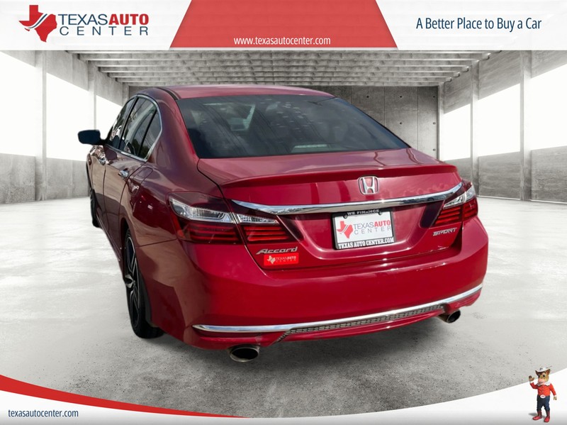 Honda Accord Sedan Vehicle Full-screen Gallery Image 8
