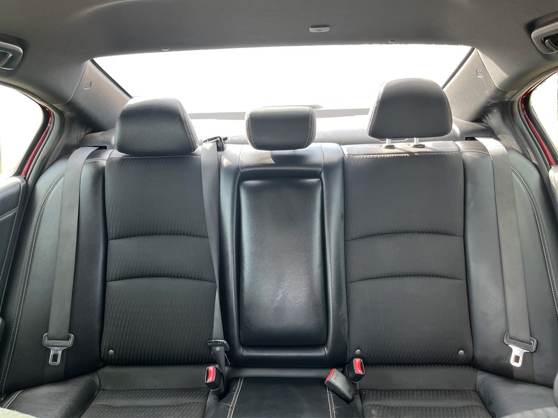 Honda Accord Sedan Vehicle Full-screen Gallery Image 13
