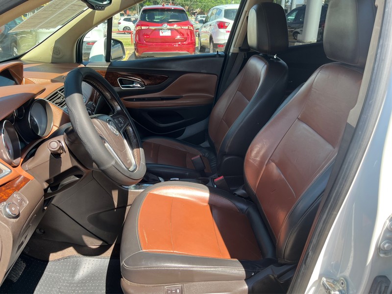 Buick Encore Vehicle Full-screen Gallery Image 09