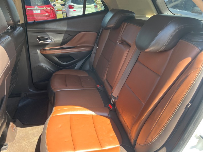 Buick Encore Vehicle Full-screen Gallery Image 10