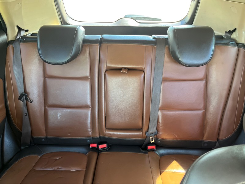Buick Encore Vehicle Full-screen Gallery Image 13