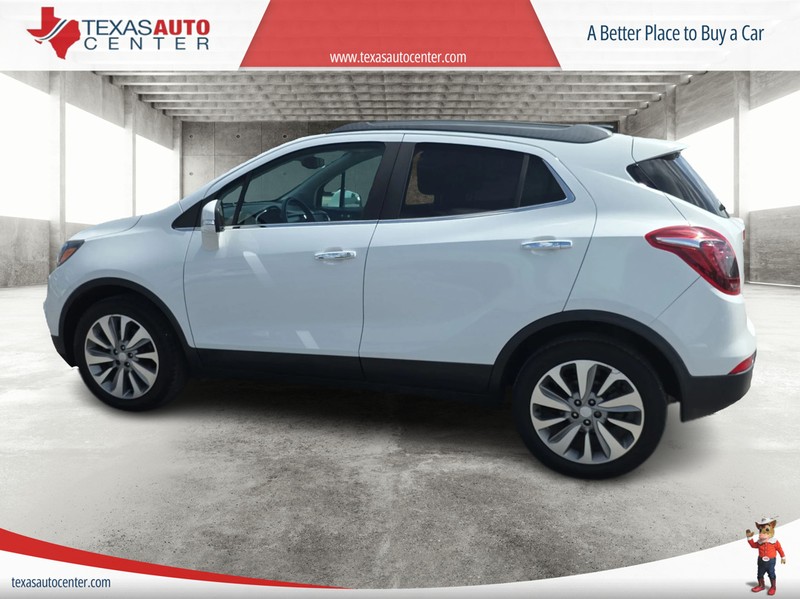 Buick Encore Vehicle Full-screen Gallery Image 05