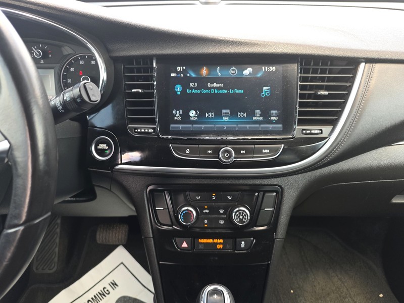 Buick Encore Vehicle Full-screen Gallery Image 12