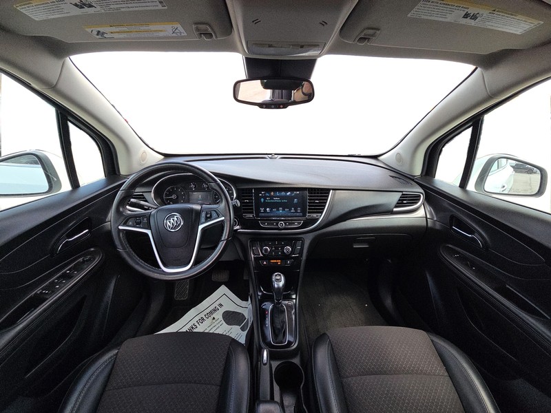 Buick Encore Vehicle Full-screen Gallery Image 15