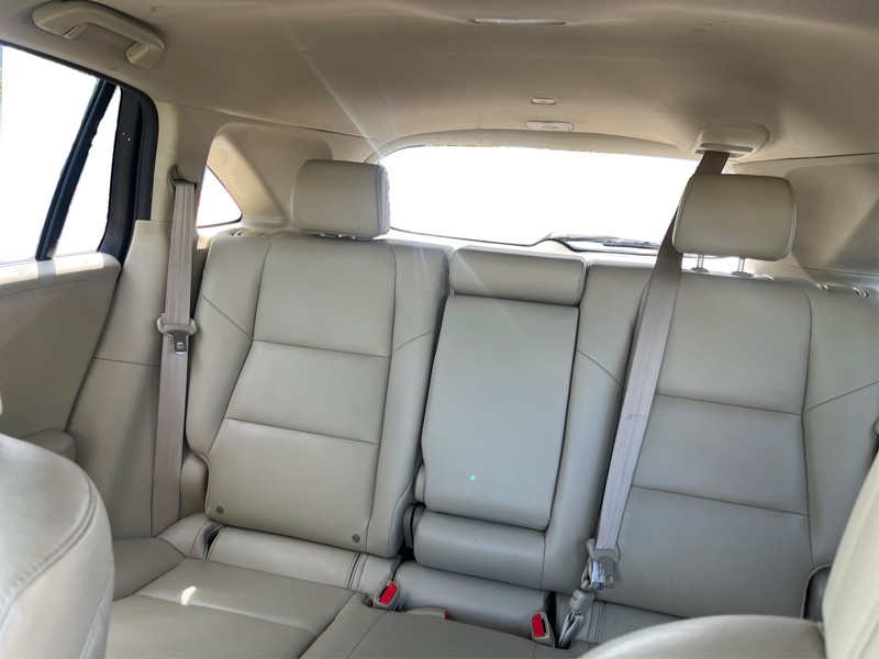 Acura RDX Vehicle Full-screen Gallery Image 12