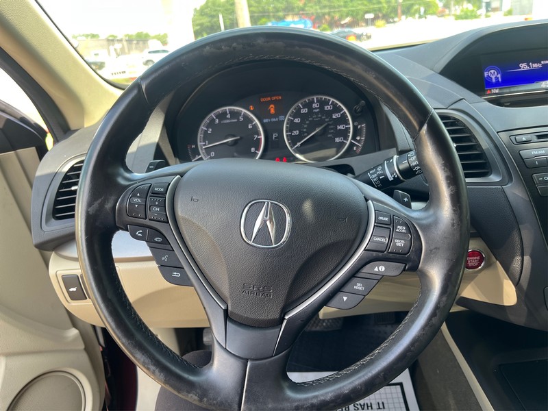 Acura RDX Vehicle Full-screen Gallery Image 13