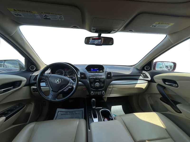 Acura RDX Vehicle Full-screen Gallery Image 14