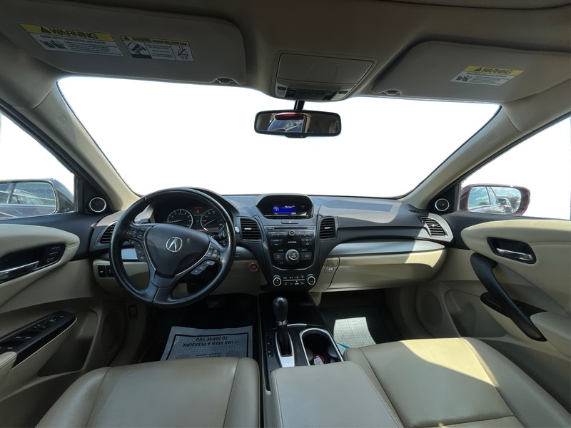 Acura RDX Vehicle Full-screen Gallery Image 15
