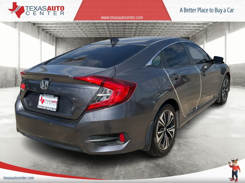 Honda Civic Sedan Vehicle Full-screen Gallery Image 7