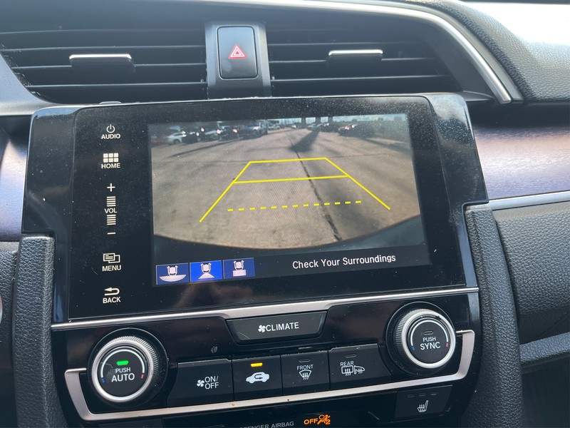 Honda Civic Sedan Vehicle Full-screen Gallery Image 17