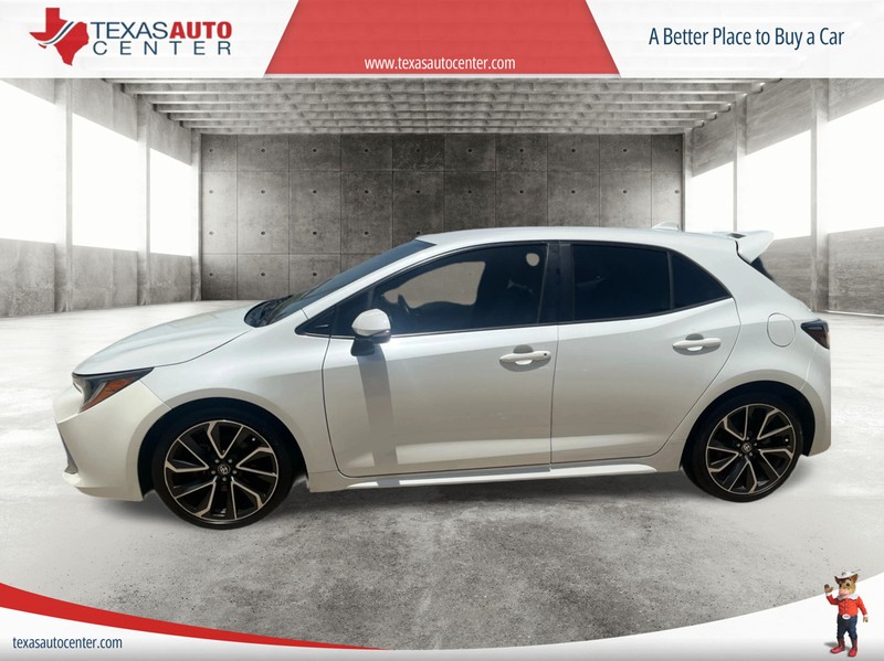 Toyota Corolla Hatchback Vehicle Full-screen Gallery Image 5