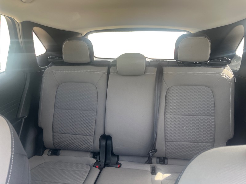 Ford Escape Vehicle Full-screen Gallery Image 13