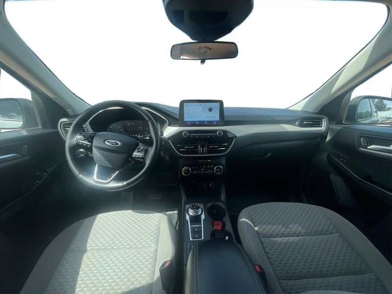 Ford Escape Vehicle Full-screen Gallery Image 16