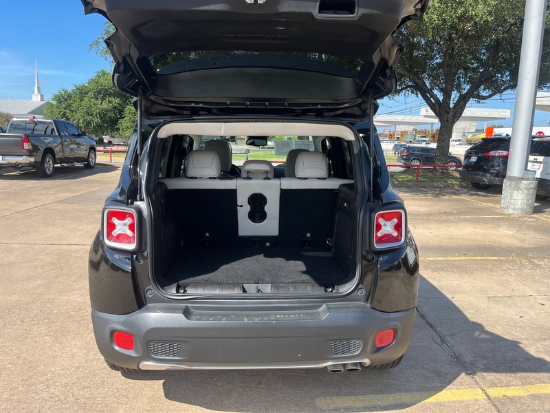 Jeep Renegade Vehicle Full-screen Gallery Image 10