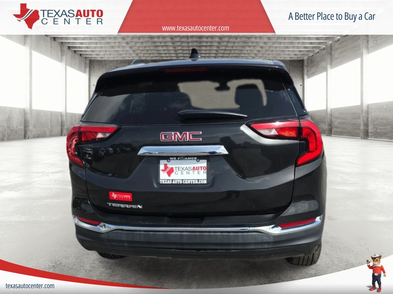 GMC Terrain Vehicle Full-screen Gallery Image 6
