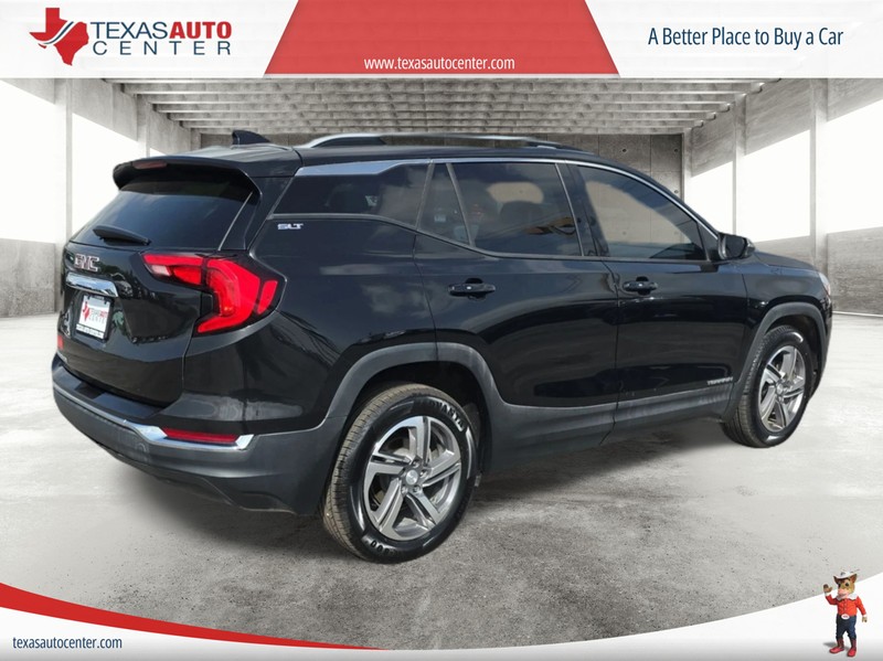 GMC Terrain Vehicle Full-screen Gallery Image 7