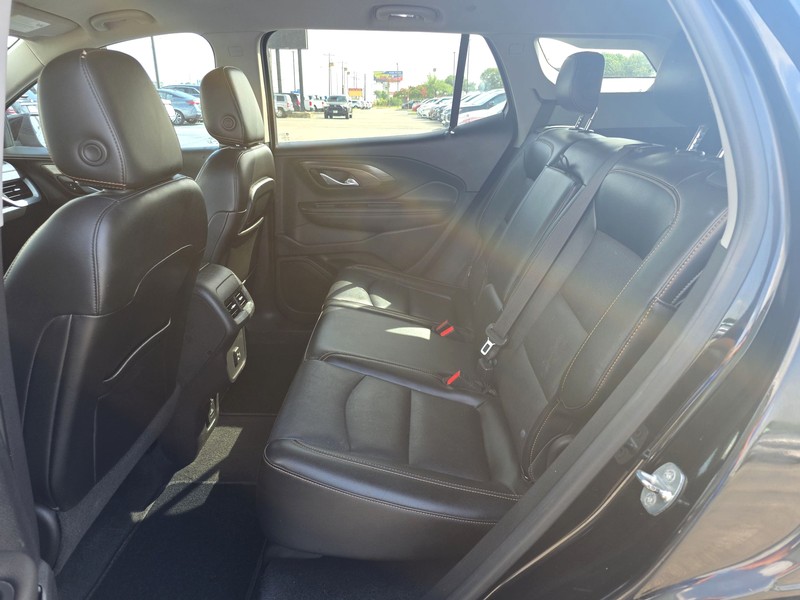 GMC Terrain Vehicle Full-screen Gallery Image 10
