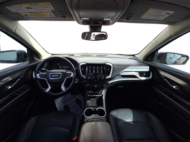 GMC Terrain Vehicle Full-screen Gallery Image 15