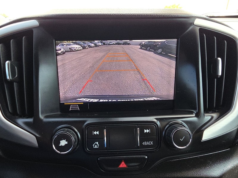 GMC Terrain Vehicle Full-screen Gallery Image 17