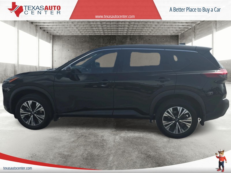 Nissan Rogue Vehicle Full-screen Gallery Image 5
