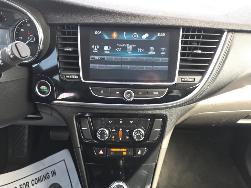 Buick Encore Vehicle Full-screen Gallery Image 12