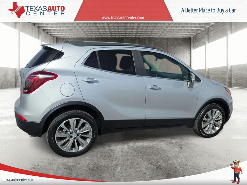 Buick Encore Vehicle Full-screen Gallery Image 04