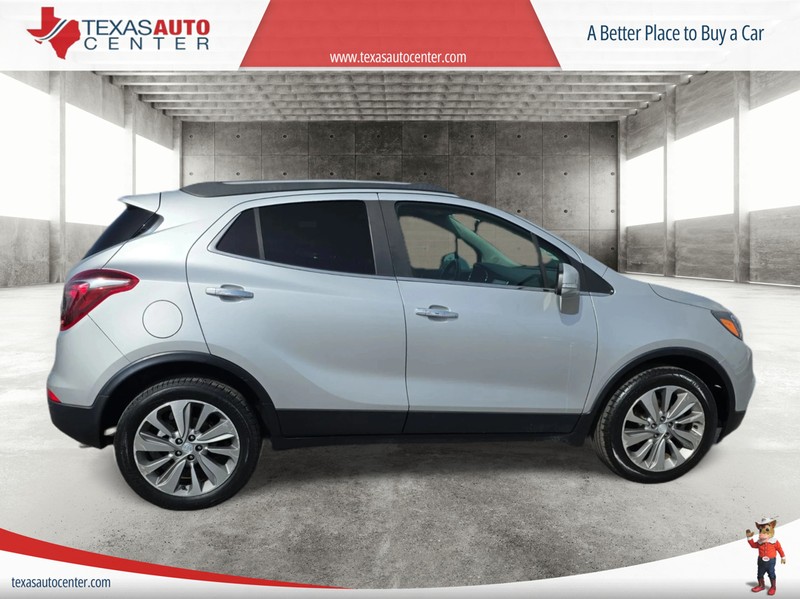 Buick Encore Vehicle Full-screen Gallery Image 05