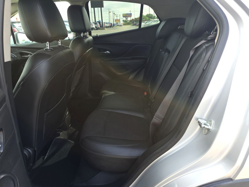 Buick Encore Vehicle Full-screen Gallery Image 07