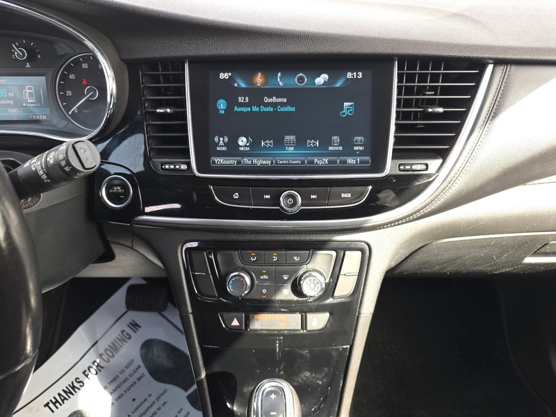 Buick Encore Vehicle Full-screen Gallery Image 09