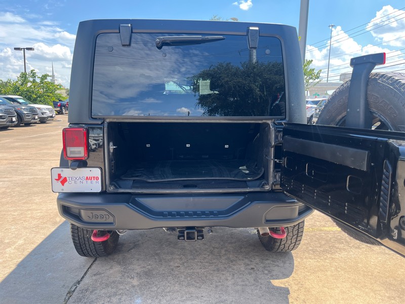 Jeep Wrangler Unlimited Vehicle Full-screen Gallery Image 10