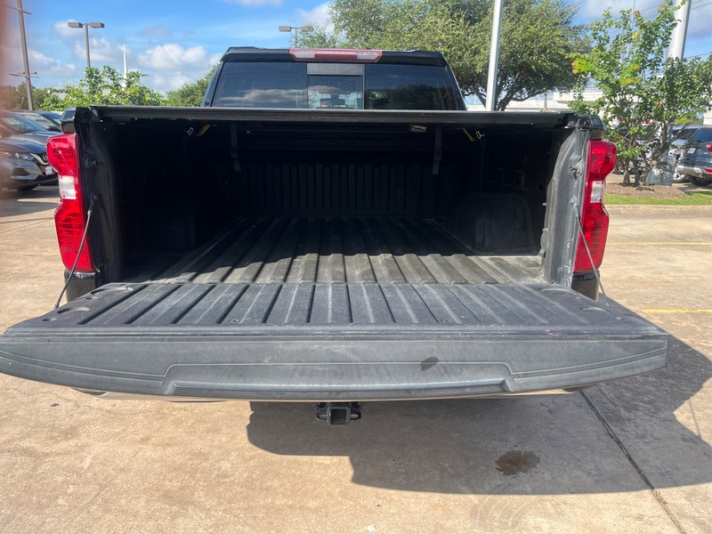 Chevrolet Silverado 1500 Vehicle Full-screen Gallery Image 10