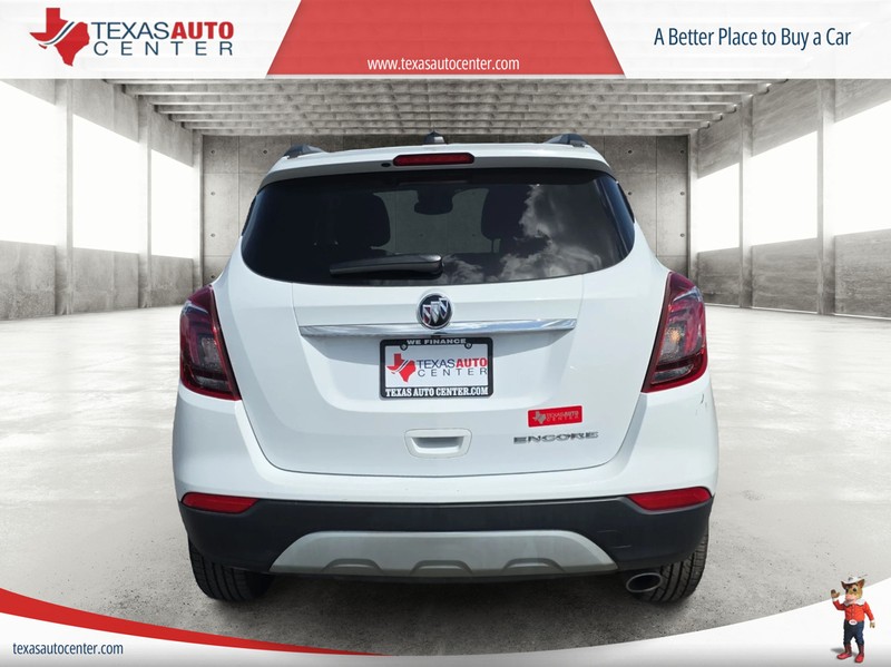 Buick Encore Vehicle Full-screen Gallery Image 06