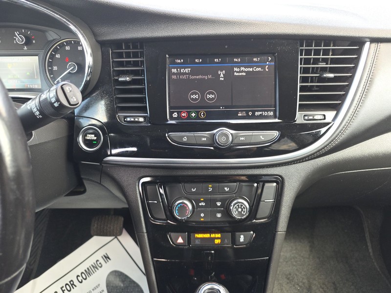 Buick Encore Vehicle Full-screen Gallery Image 12