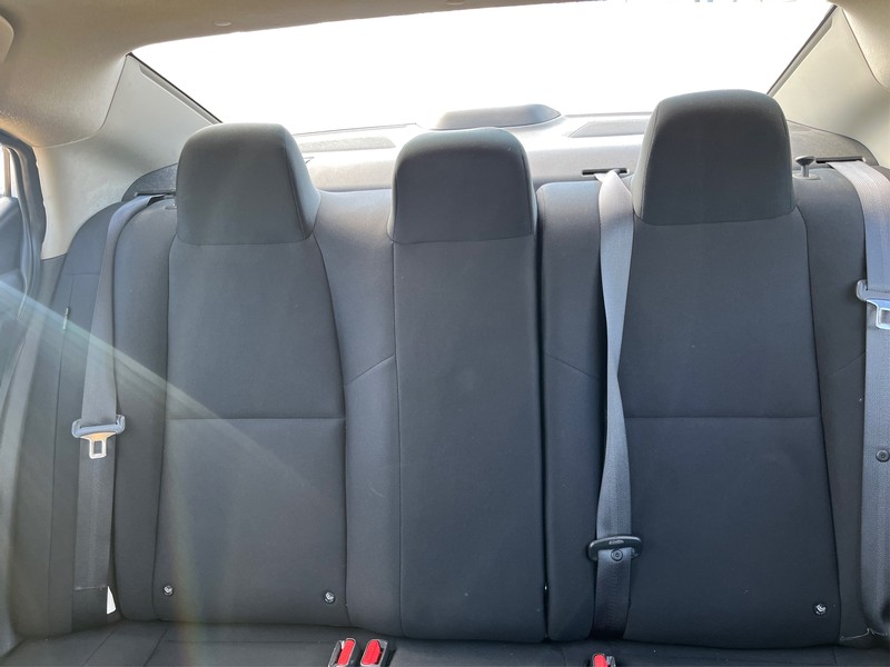 Nissan Sentra Vehicle Full-screen Gallery Image 13