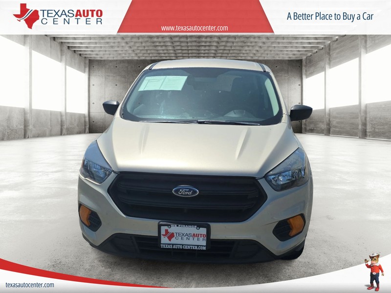 Ford Escape Vehicle Full-screen Gallery Image 3