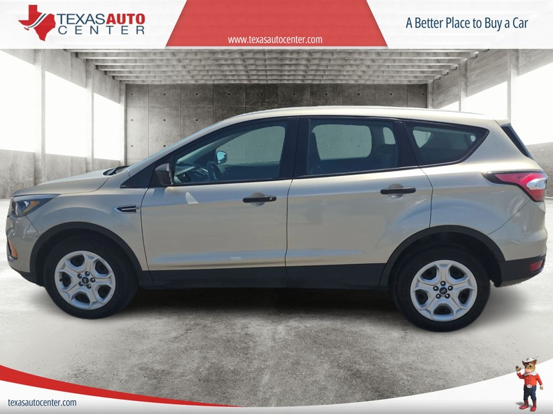 Ford Escape Vehicle Full-screen Gallery Image 5