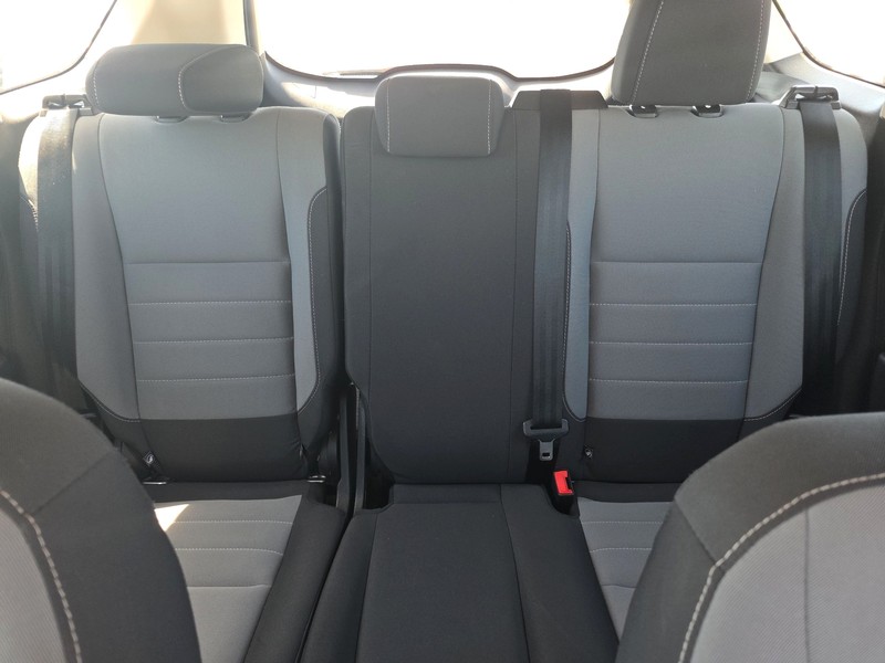 Ford Escape Vehicle Full-screen Gallery Image 13