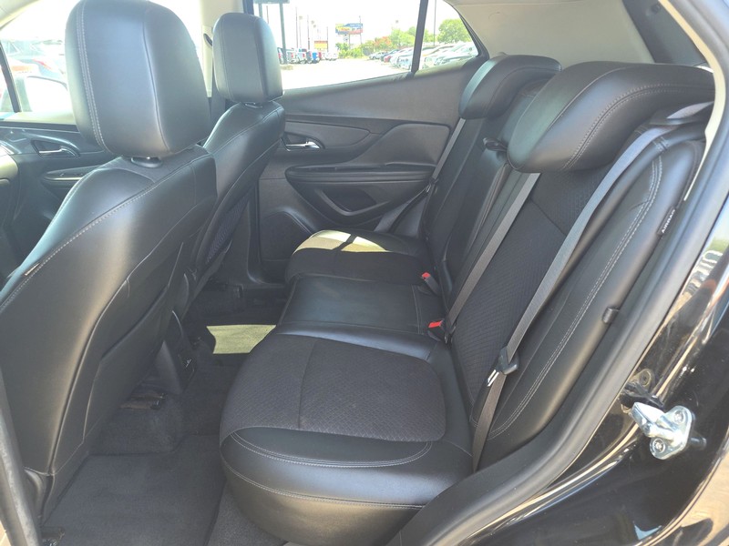 Buick Encore Vehicle Full-screen Gallery Image 10